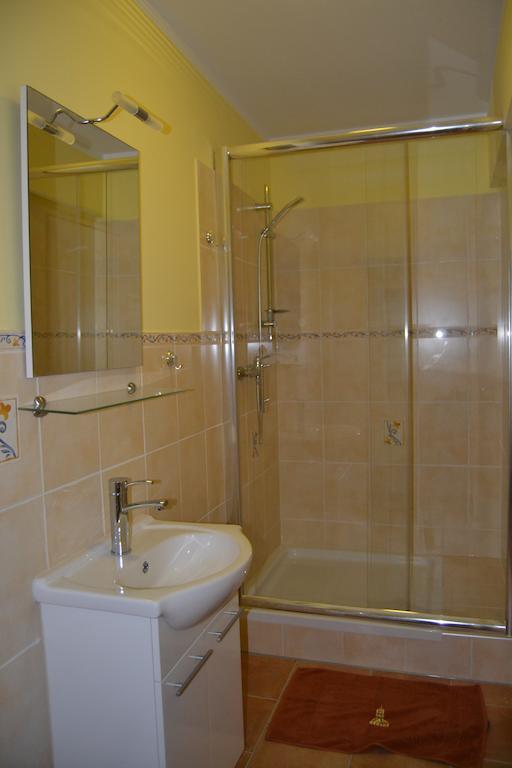 Gast-Und Weinhaus Zwiebelturm Kerken Chambre photo