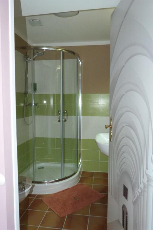 Gast-Und Weinhaus Zwiebelturm Kerken Chambre photo