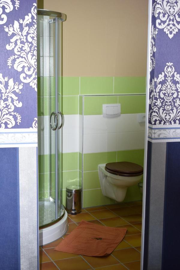 Gast-Und Weinhaus Zwiebelturm Kerken Extérieur photo